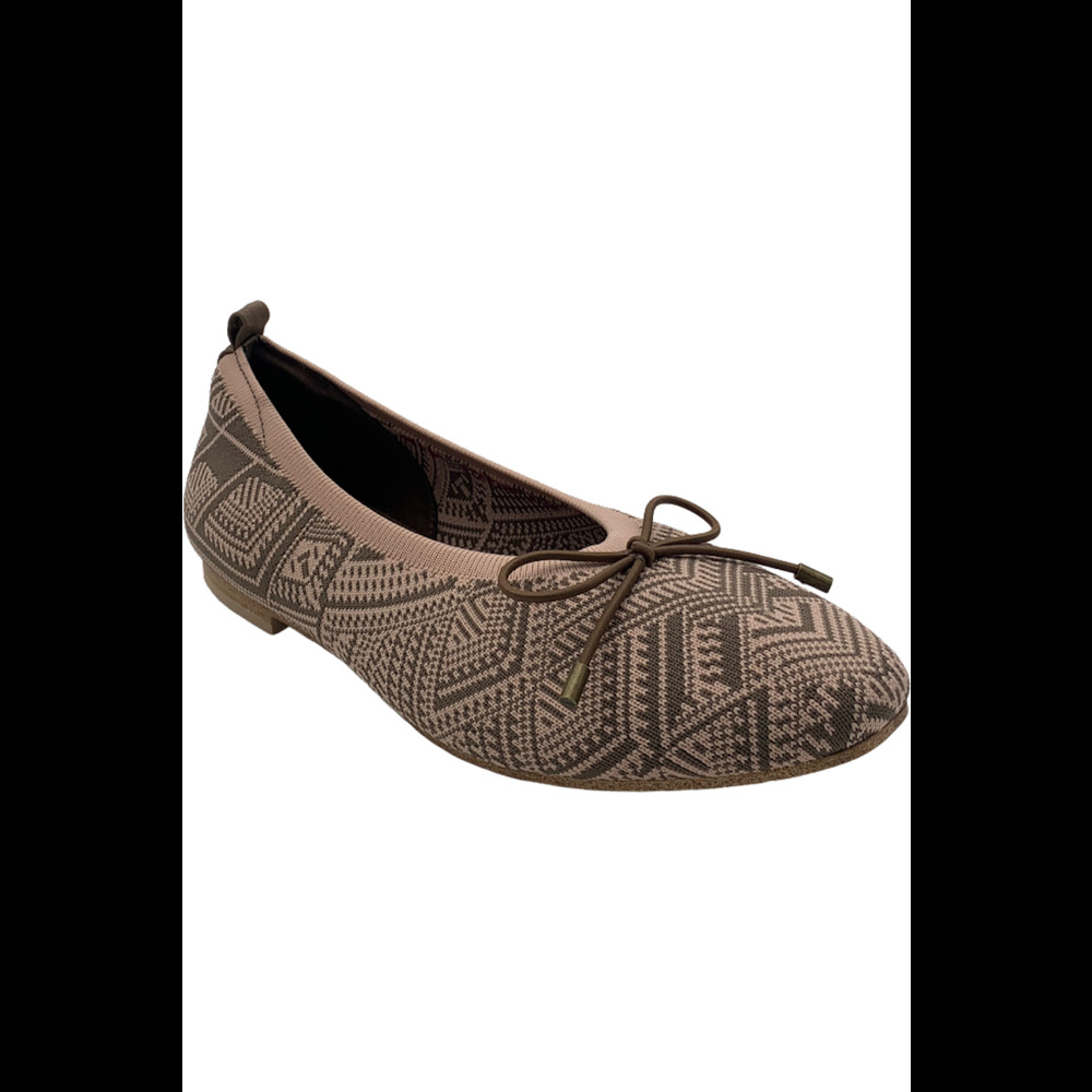 WIDE Skechers Cleo Snip Knit Vegan Skimmers Sweet Class Mocha